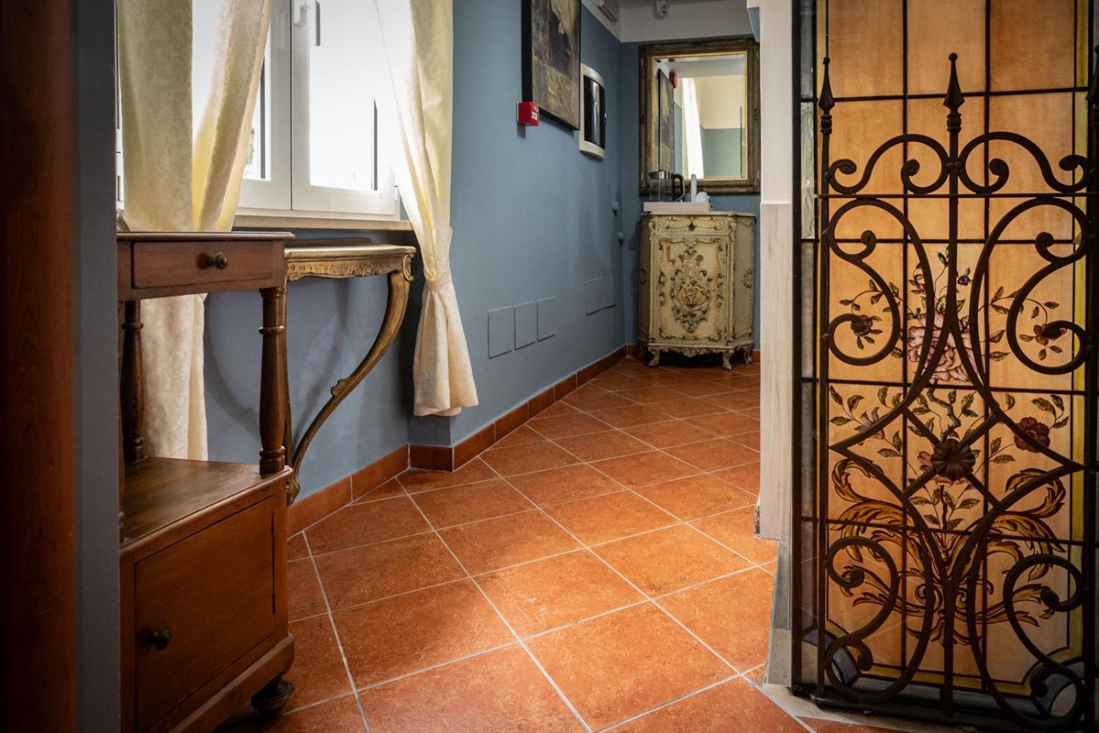 Hotel Vista Lago Brunate Bagian luar foto