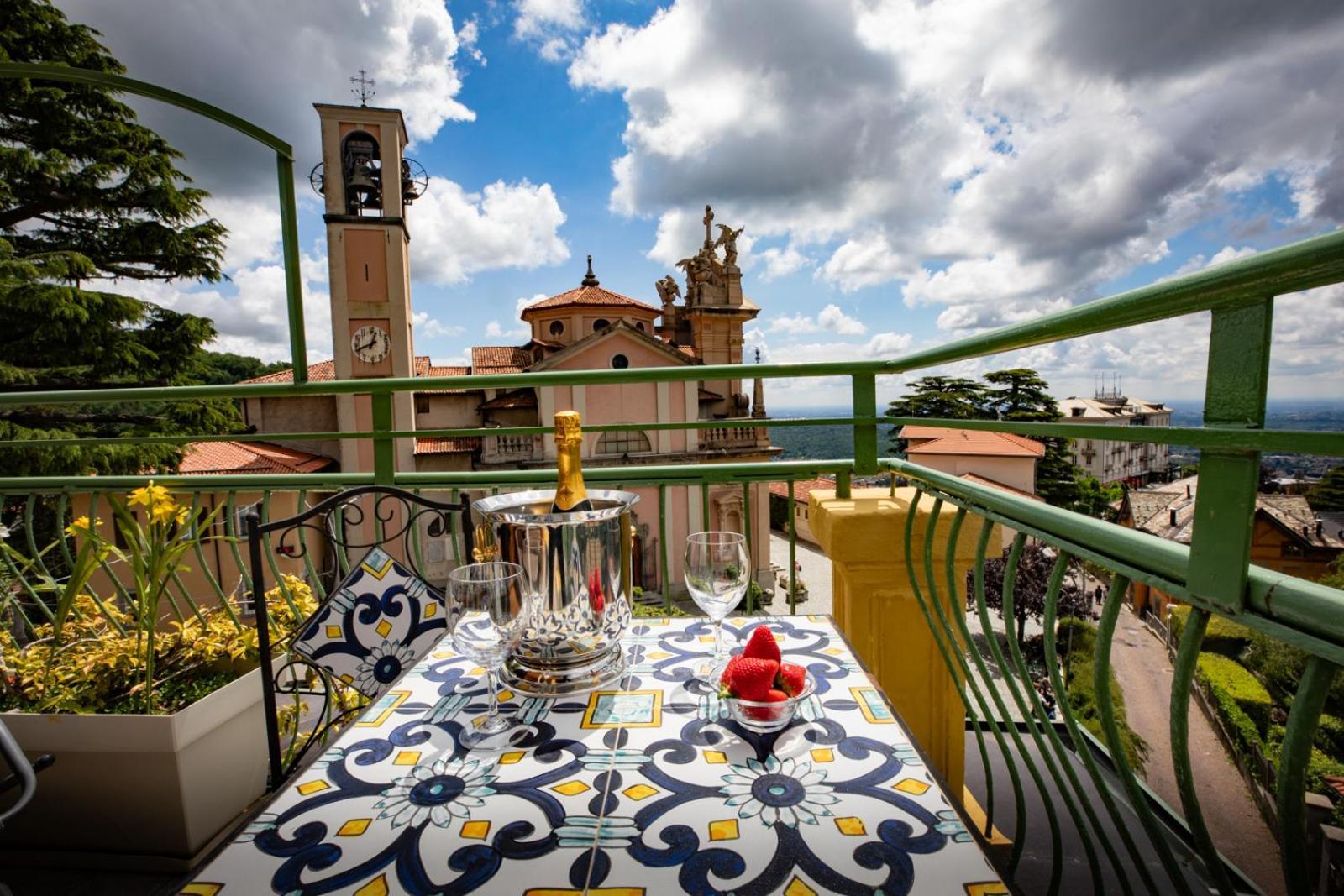 Hotel Vista Lago Brunate Bagian luar foto