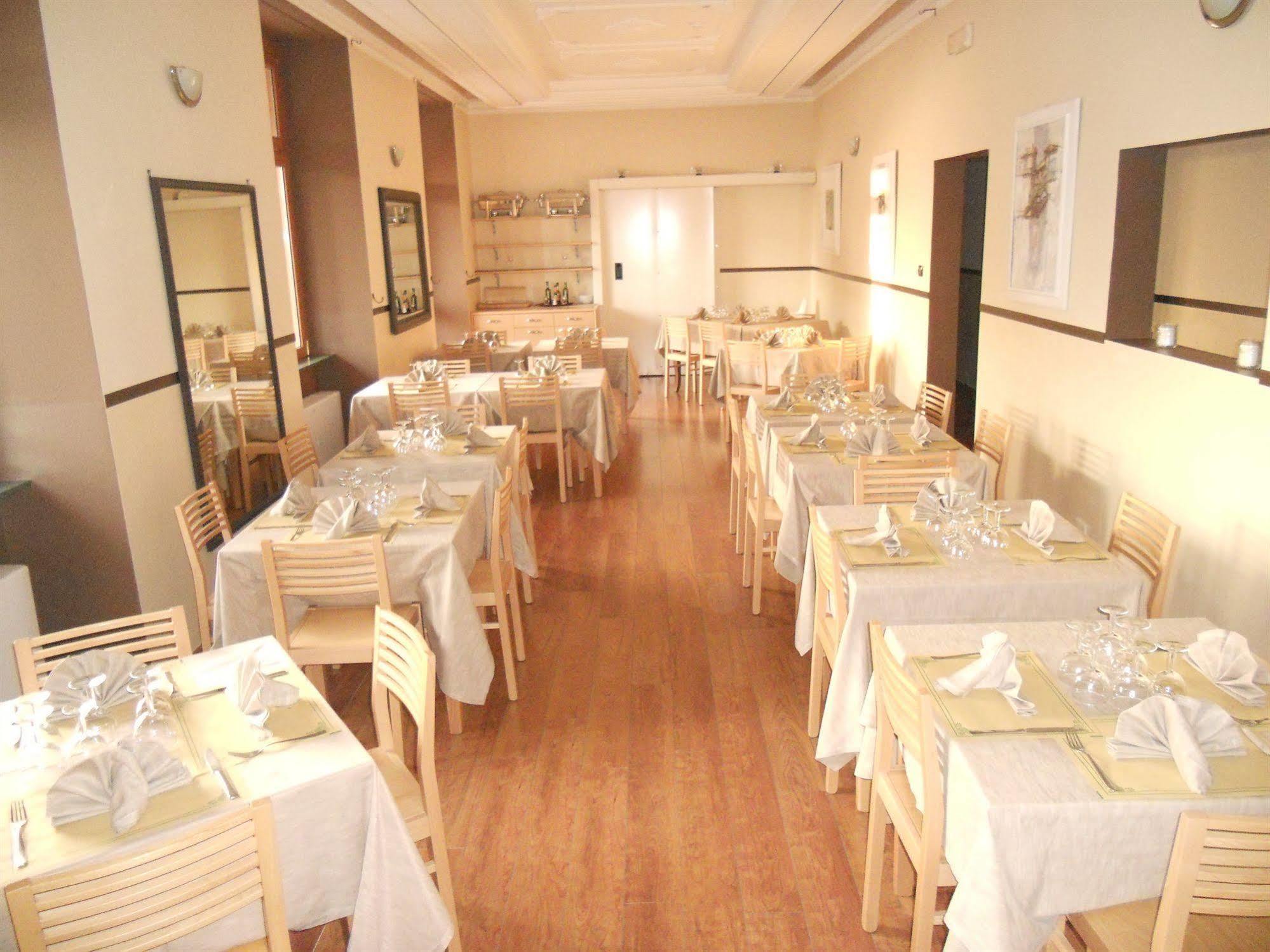 Hotel Vista Lago Brunate Bagian luar foto